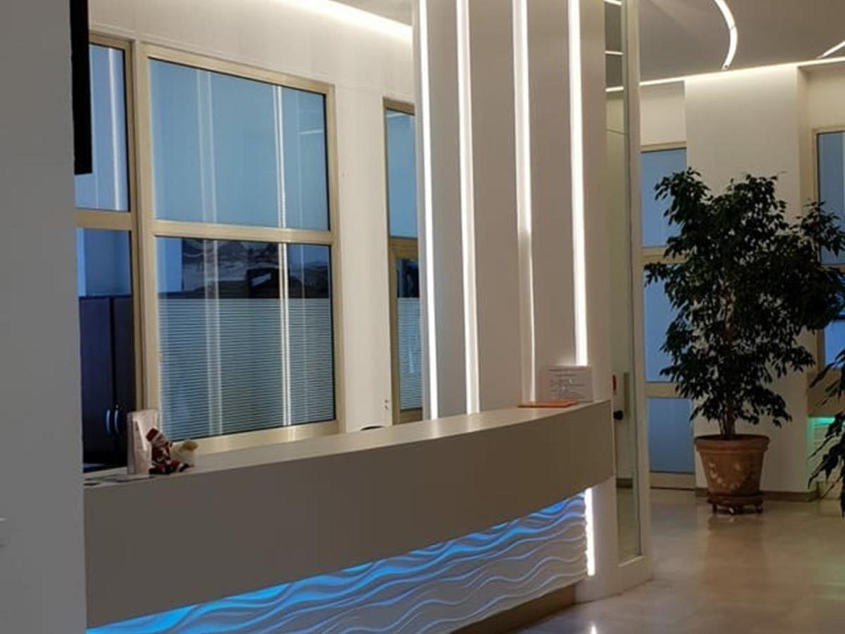 Studio Renove En Bord De Mer Avec Terrasse, Parking Et Wifi A Villeneuve-Loubet - Fr-1-252A-29 Экстерьер фото